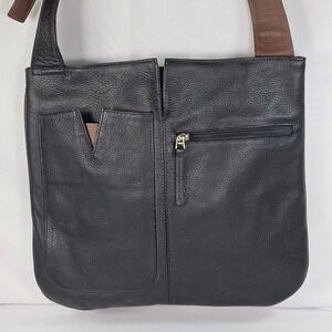 Orvis Black‎ Pebble Leather Shoulder Bag Zipped Pocket Adjustable Strap NWOT